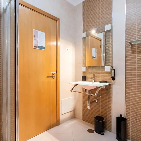 Family-friendly With Ac & Patio By Lovelystay بيت للعطل بورتيماو