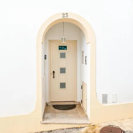 Family-friendly With Ac & Patio By Lovelystay Casa de Férias *