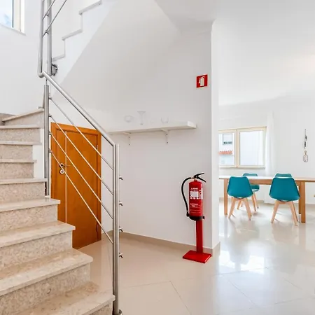 Family-friendly With Ac & Patio By Lovelystay Portimao