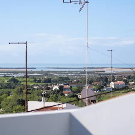 Family-friendly With Ac & Patio By Lovelystay Holiday home