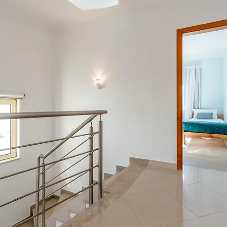 Family-friendly With Ac & Patio By Lovelystay Holiday home *