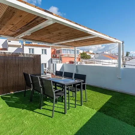 Holiday home Family-friendly With Ac & Patio By Lovelystay Portimao
